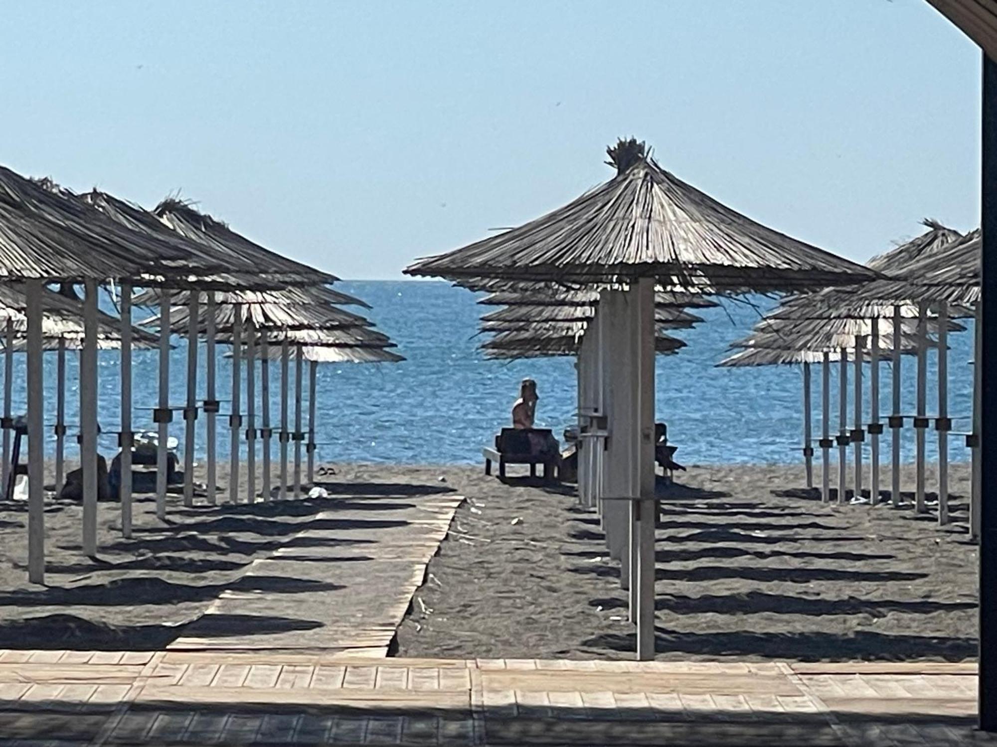 H And H Guesthouse Velipojë 外观 照片