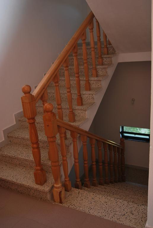 H And H Guesthouse Velipojë 外观 照片