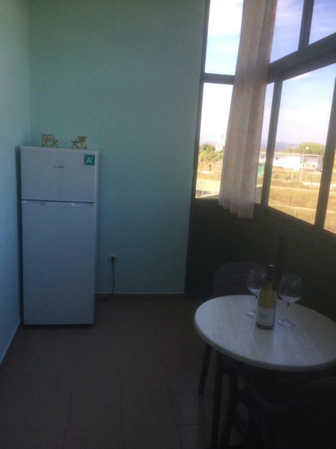 H And H Guesthouse Velipojë 外观 照片